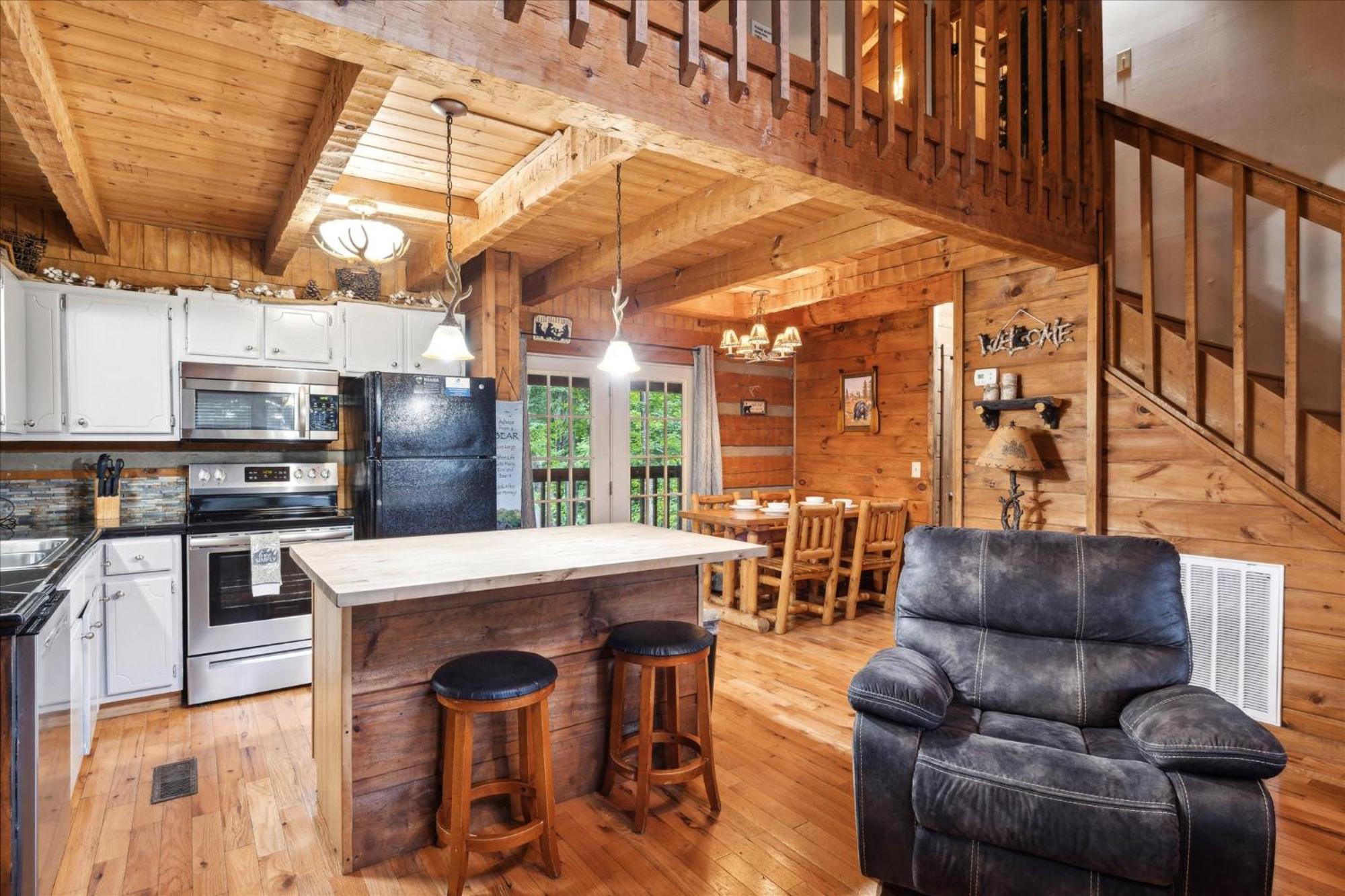 A Charming Cabin, Pool, Firepit, Hot Tub-Jacuzzi Gatlinburg Dış mekan fotoğraf